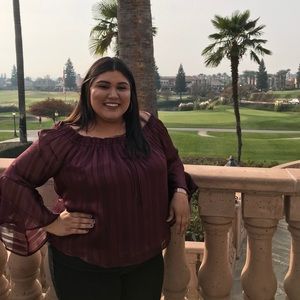 Meet your Posher, Vanessa